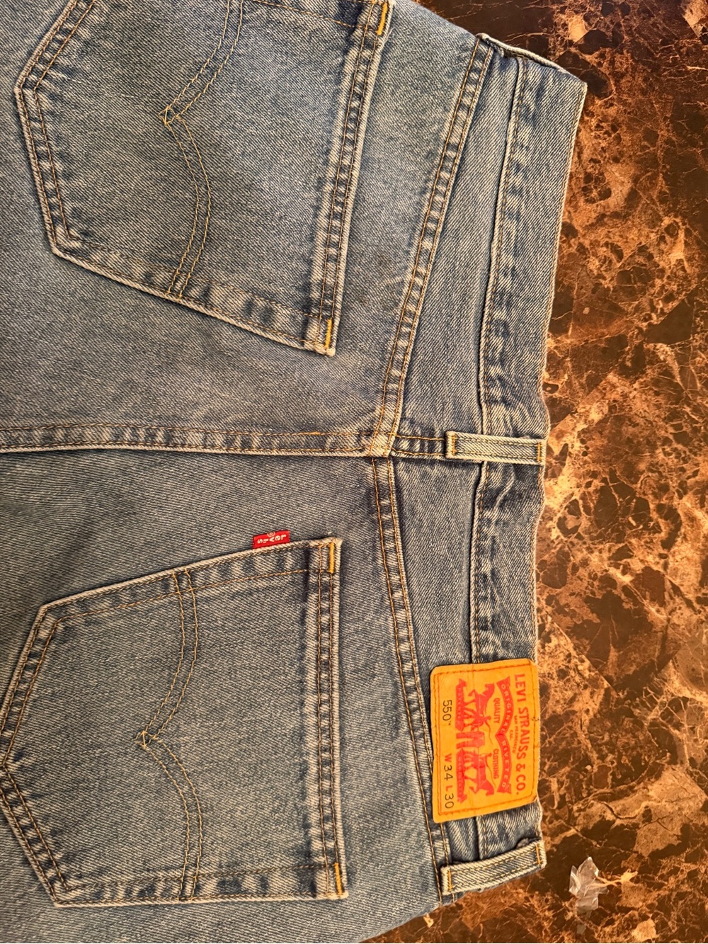 Levi’s 550 Relaxed Fit Men’s Jeans W34 L30 Light Wash Blue Denim - Picture 8 of 8